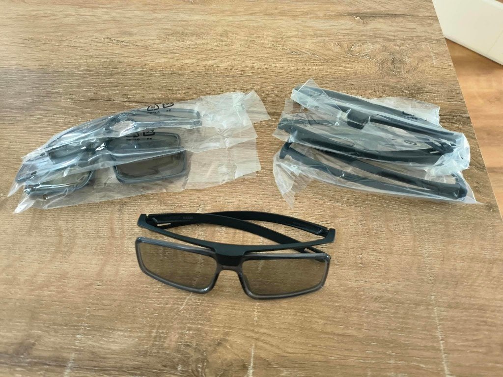 4x SONY TDG-500P Passive 3D Brillen, Audio, Tv en Foto, Televisie-accessoires, Verzenden, Nieuw