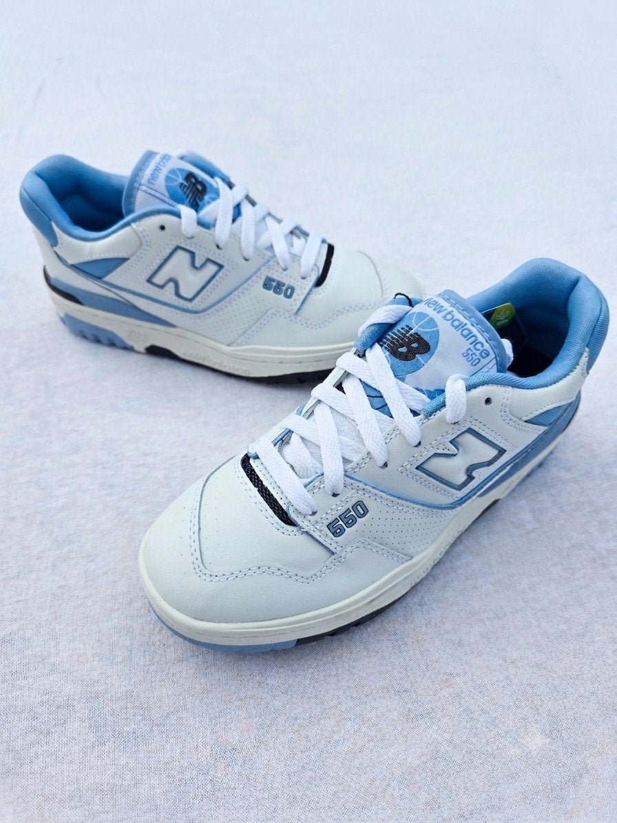 New Balance 550 'UNC / University Blue' Wit Blauw – Maat 38, Blauw, New Balance, Nieuw, Ophalen of Verzenden