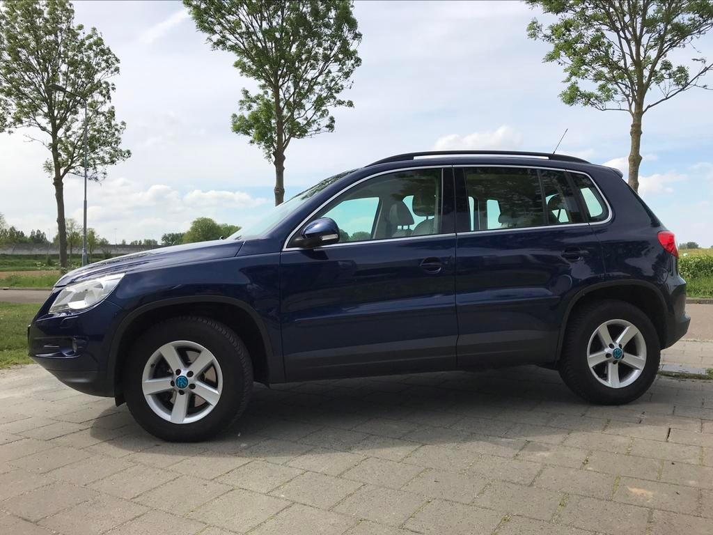 Volkswagen Tiguan 2.0 TDI 4MOTION Track & Field Trekh. Pano., Euro 5, Beige, 4 cilinders, Blauw