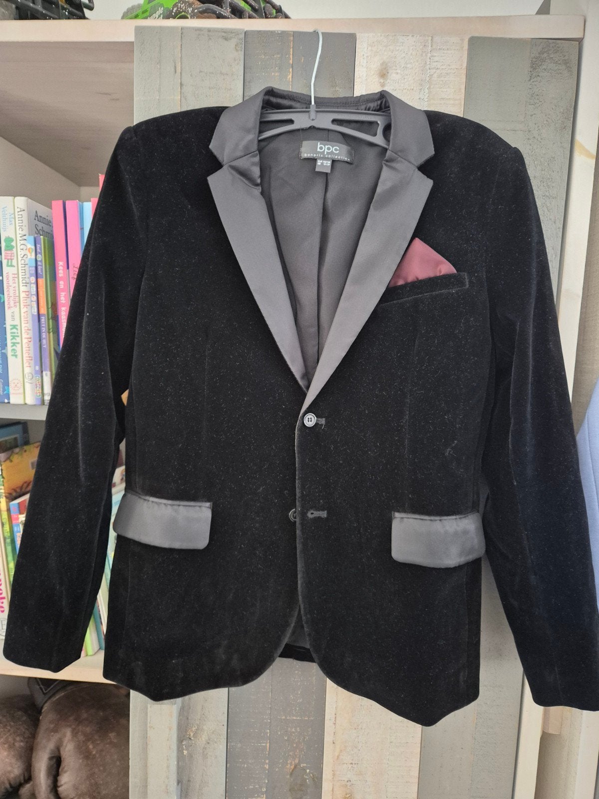 Nieuwe Zwart fluwelen colbert voor gala of eindfeest, Kleding | Heren, Kostuums en Colberts, Zo goed als nieuw, Maat 46 (S) of kleiner