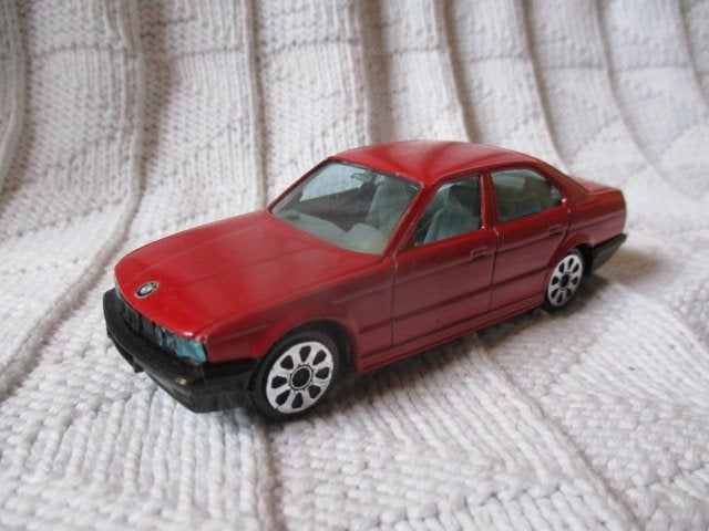 bburago auto bburago bmw 535i 1/43, Ophalen of Verzenden, Gebruikt, Auto, Overige merken