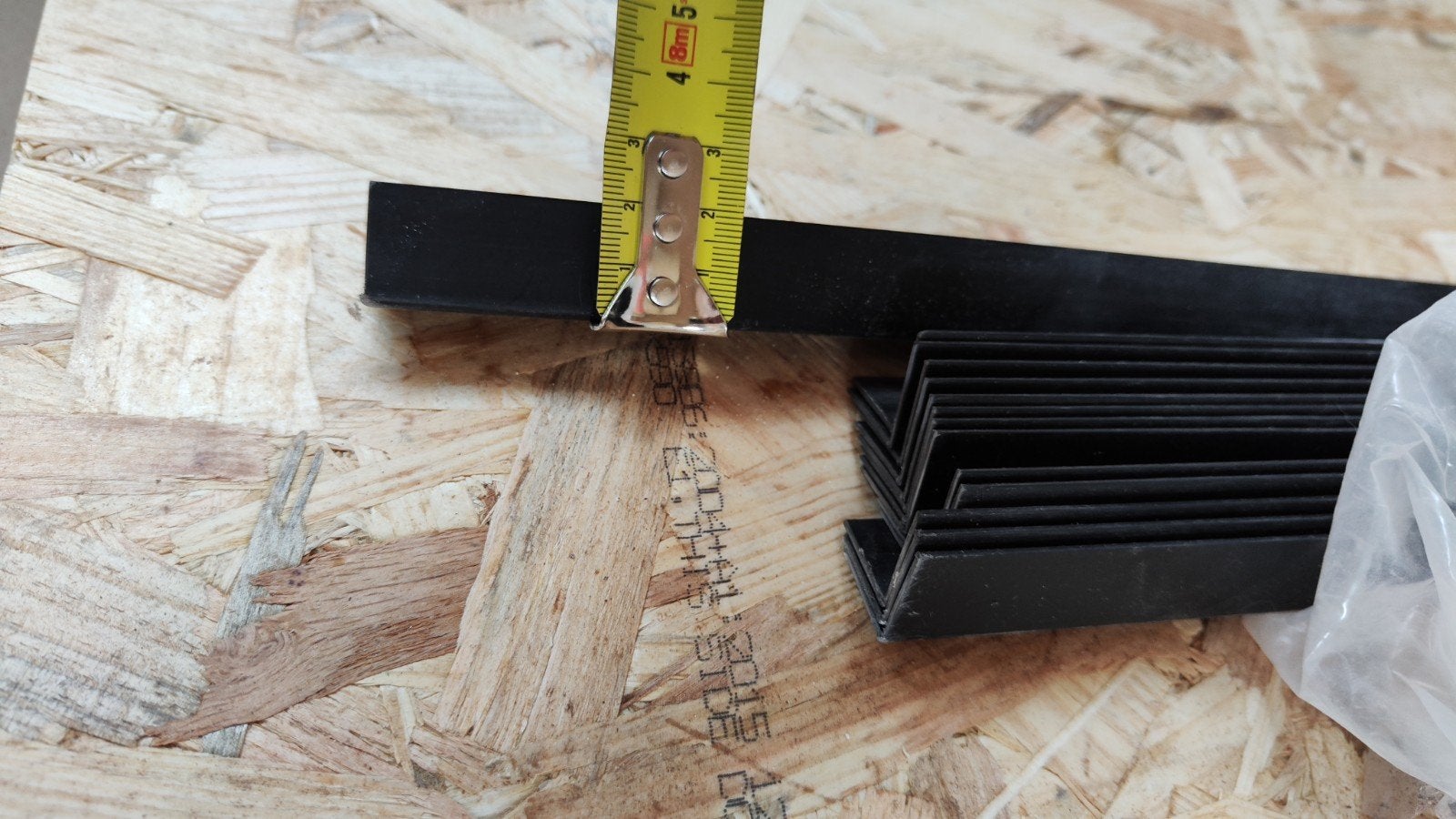 14x Heering PVC hoekprofiel zwart 20x20x1.5mm 2.6m, Ophalen, Kunststof, Overige typen, Nieuw