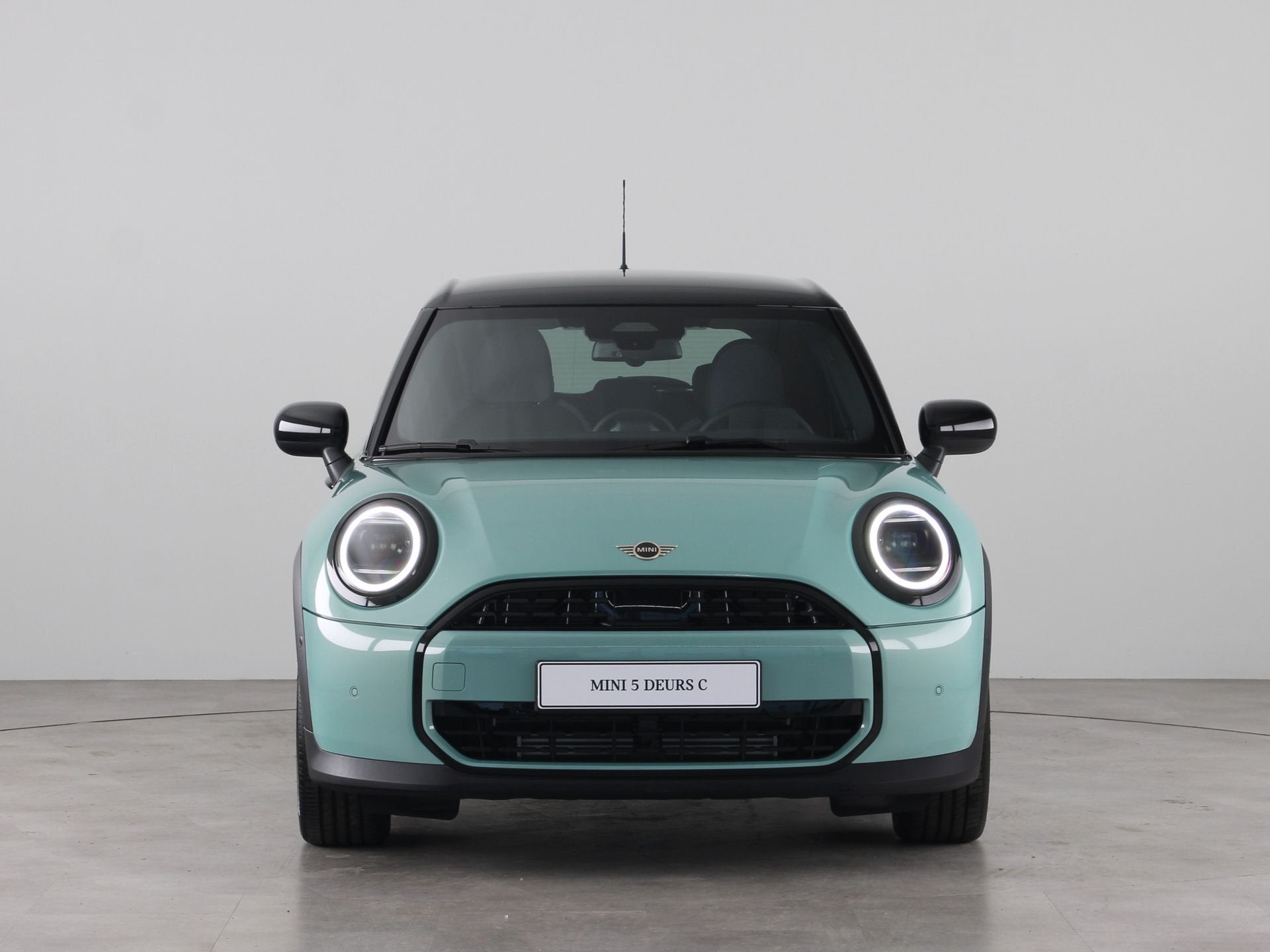 MINI 5-deurs Cooper C Classic Pakket S PRIVATE LEASE EUR 571, 156 pk, Bedrijf, Parkeerassistent, Nieuw