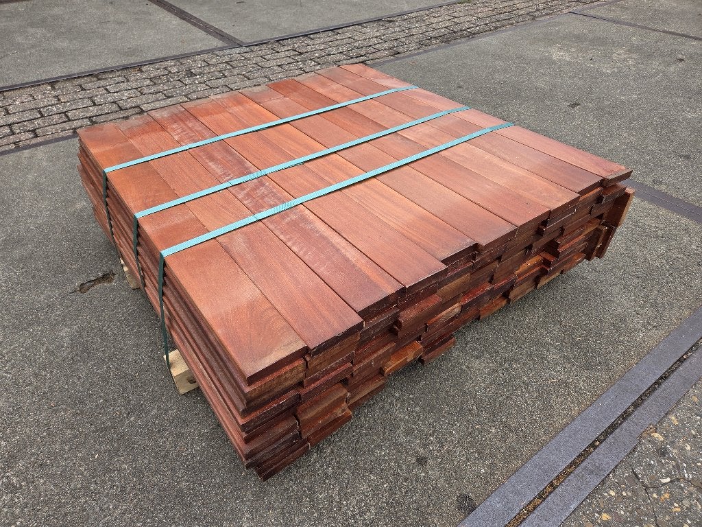 Gebruikte partij hardhout latten 19x90x940mm - 134 stuks, Ophalen, Gebruikt, Planken, Hardhout