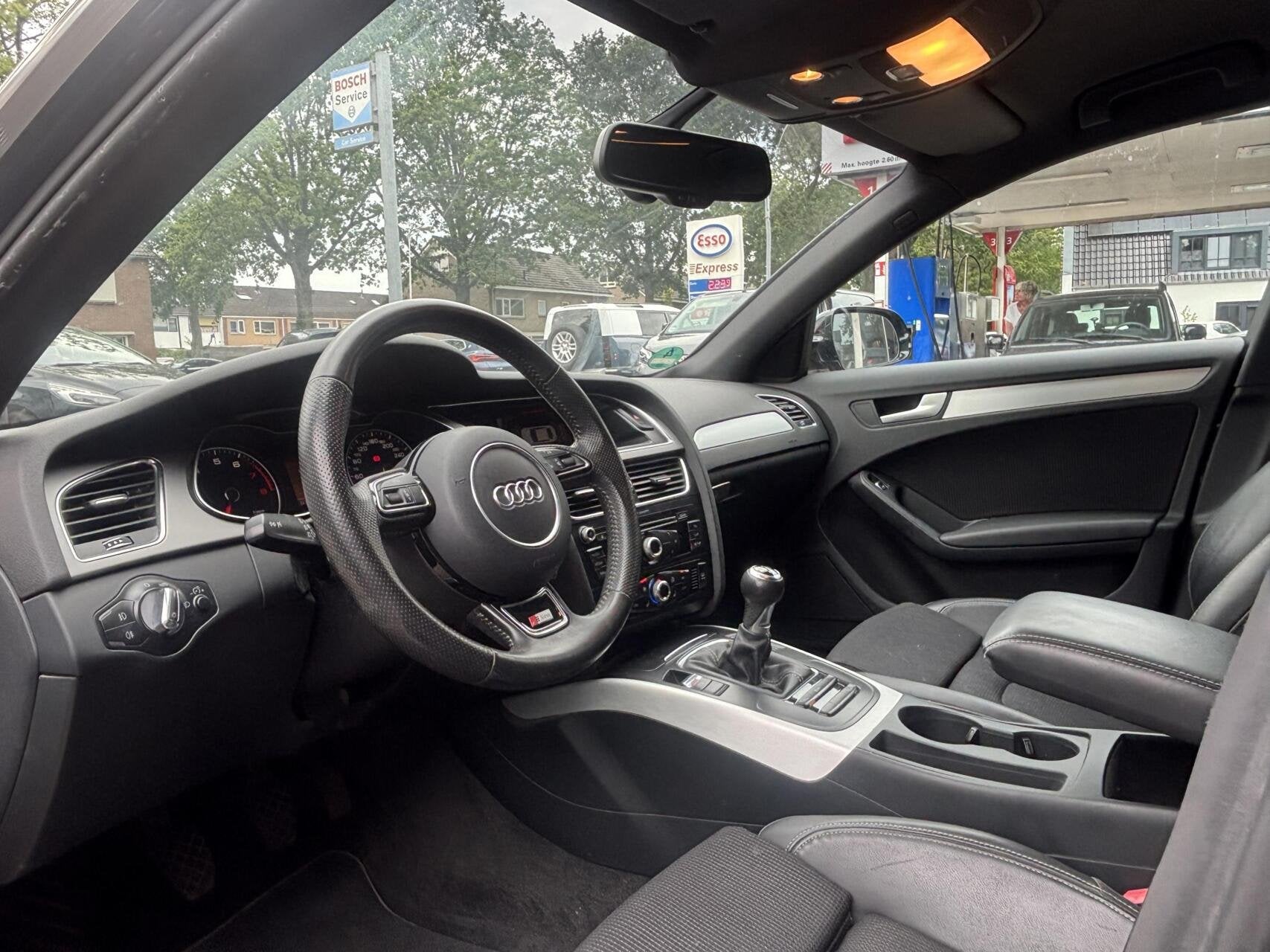 Audi A4 Limousine 1.8 TFSI S-Line Xenon/Led, Climat, Pdc, LM, Auto's, Audi, Voorwielaandrijving, Gebruikt, 160 pk, A4
