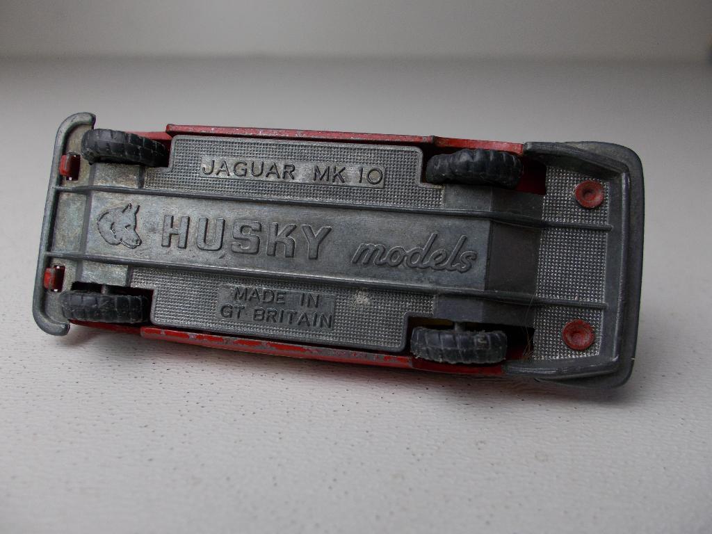 1965 Husky Models No 4 JAGUAR MK 10 FIRE CHIEF's CAR., Ophalen of Verzenden, Zo goed als nieuw, Auto, Overige merken
