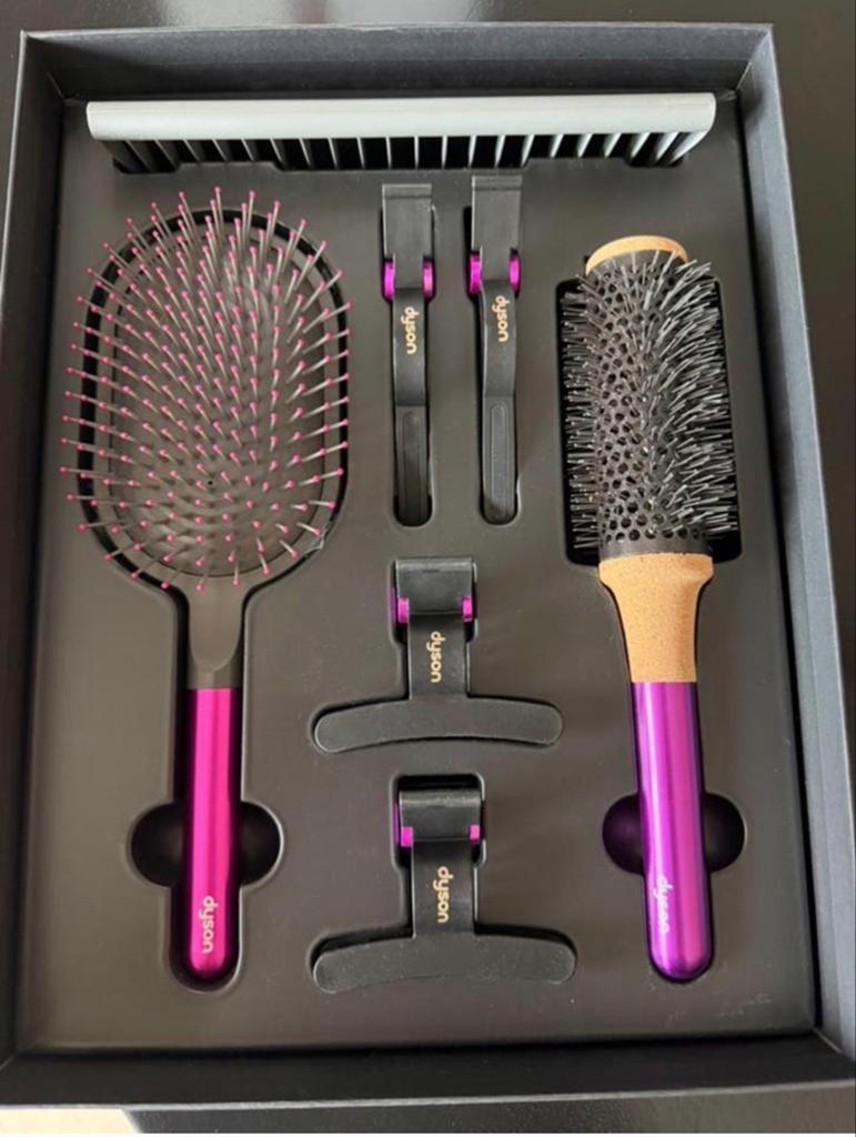 Dyson Haarborstel Set - Ongebruikt, doos geopend, Sieraden, Tassen en Uiterlijk, Uiterlijk | Haarverzorging, Ophalen of Verzenden