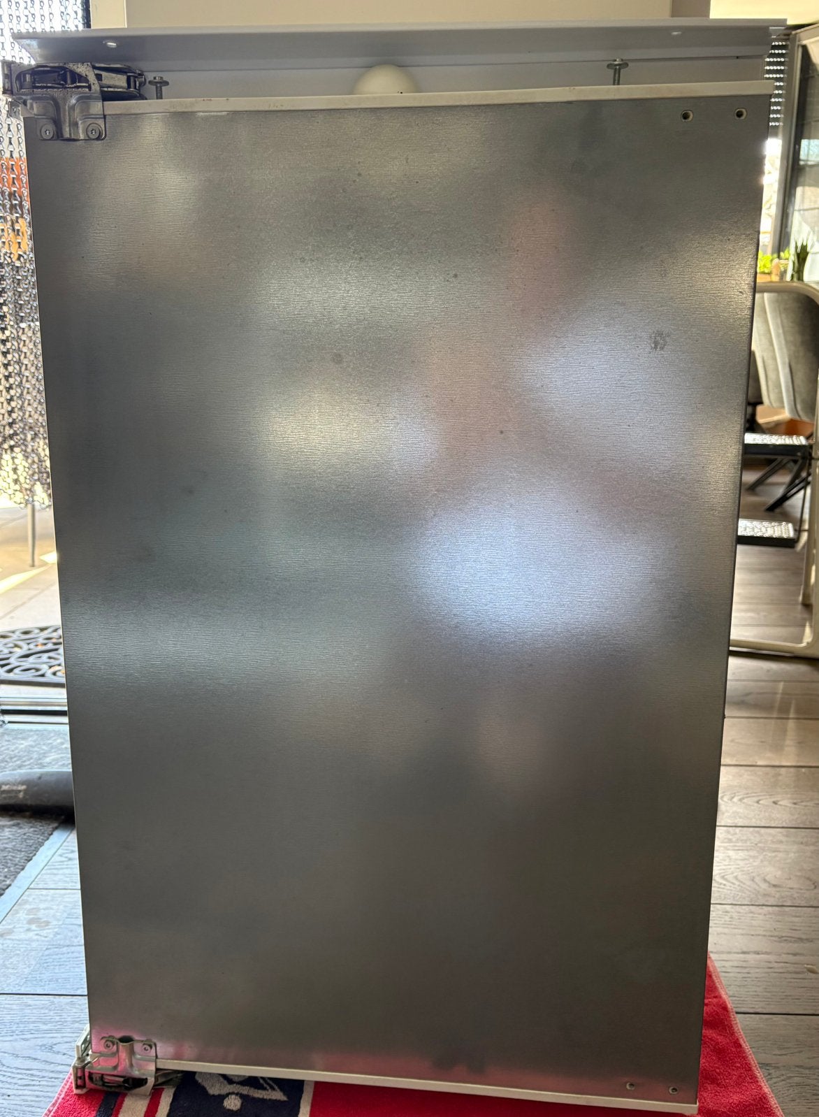 Inbouwkoelkast Bosch type KIR18V41 / 01, 100 tot 150 liter, Energieklasse A of zuiniger, 45 tot 60 cm, Ophalen