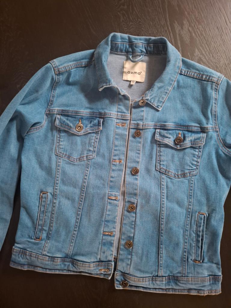 Mooi spijkerjasje van Oxmo, Kleding | Dames, Jassen | Zomer, Ophalen of Verzenden, Zo goed als nieuw, Blauw
