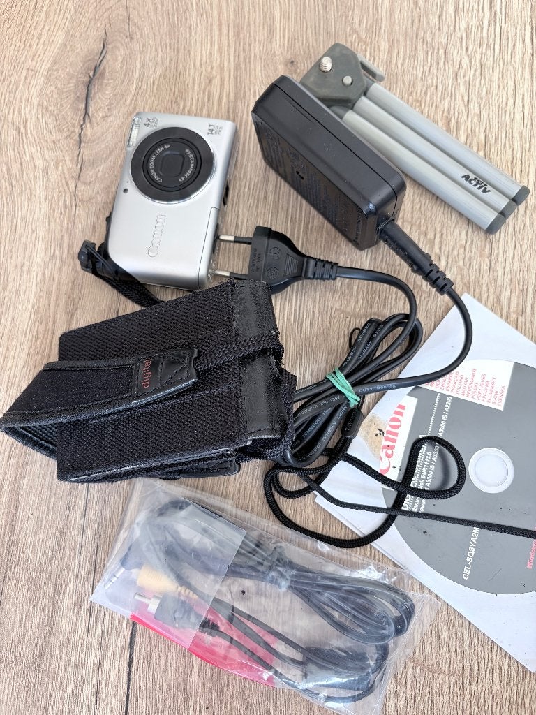 Canon PowerShot A2200 HD – 14.1MP – compleet met toebehoren, Audio, Tv en Foto, Fotocamera's Digitaal, Ophalen of Verzenden, Gebruikt