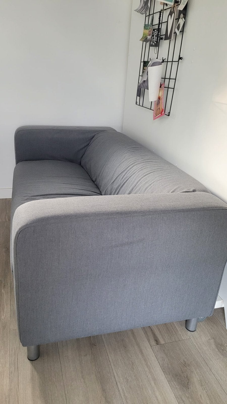 IKEA Klippan 2-zitsbank Vissle grijs, Huis en Inrichting, Banken | Bankstellen, Gebruikt, Rechte bank, Tweepersoons, 150 tot 200 cm