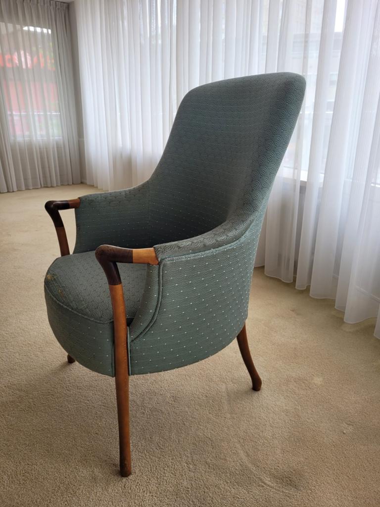 Vintage Fauteuil - Groen met houten accenten, Huis en Inrichting, Fauteuils, Ophalen