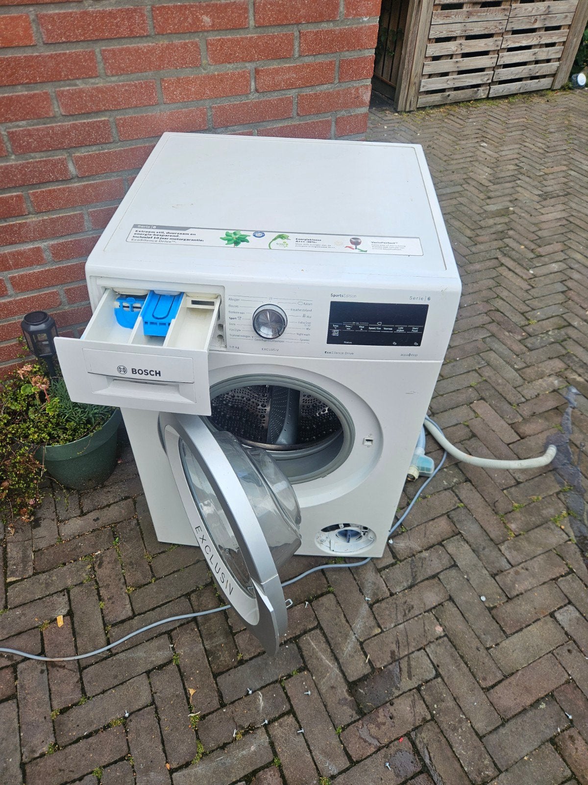 Bosch WAT28490NL/01 W- 8kg, voor onderdelen., Ophalen, 1200 tot 1600 toeren, 8 tot 10 kg, Voorlader