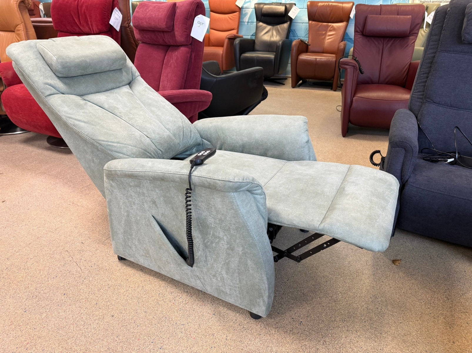 Nieuwe sta op stoel relax fauteuil gratis bezorgd/ garantie, Ophalen of Verzenden, Nieuw, Stof, Ruim 100 A merken kort gebruikt of nieuw