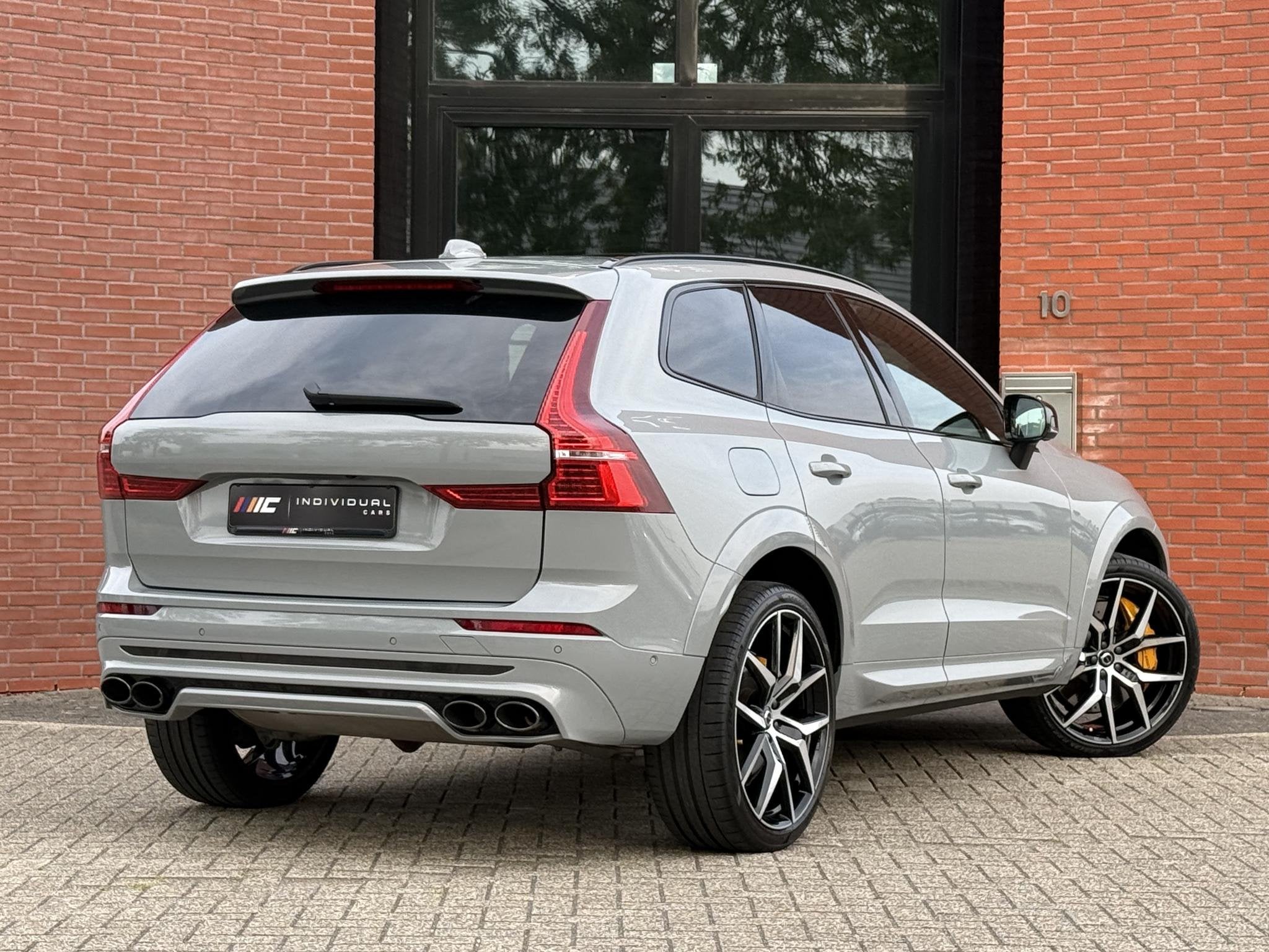 Volvo XC60 2.0 T8 AWD Polestar Engineered HEICO B&W Pano, Auto's, Volvo, Automaat, Gebruikt, 4 cilinders, 1969 cc