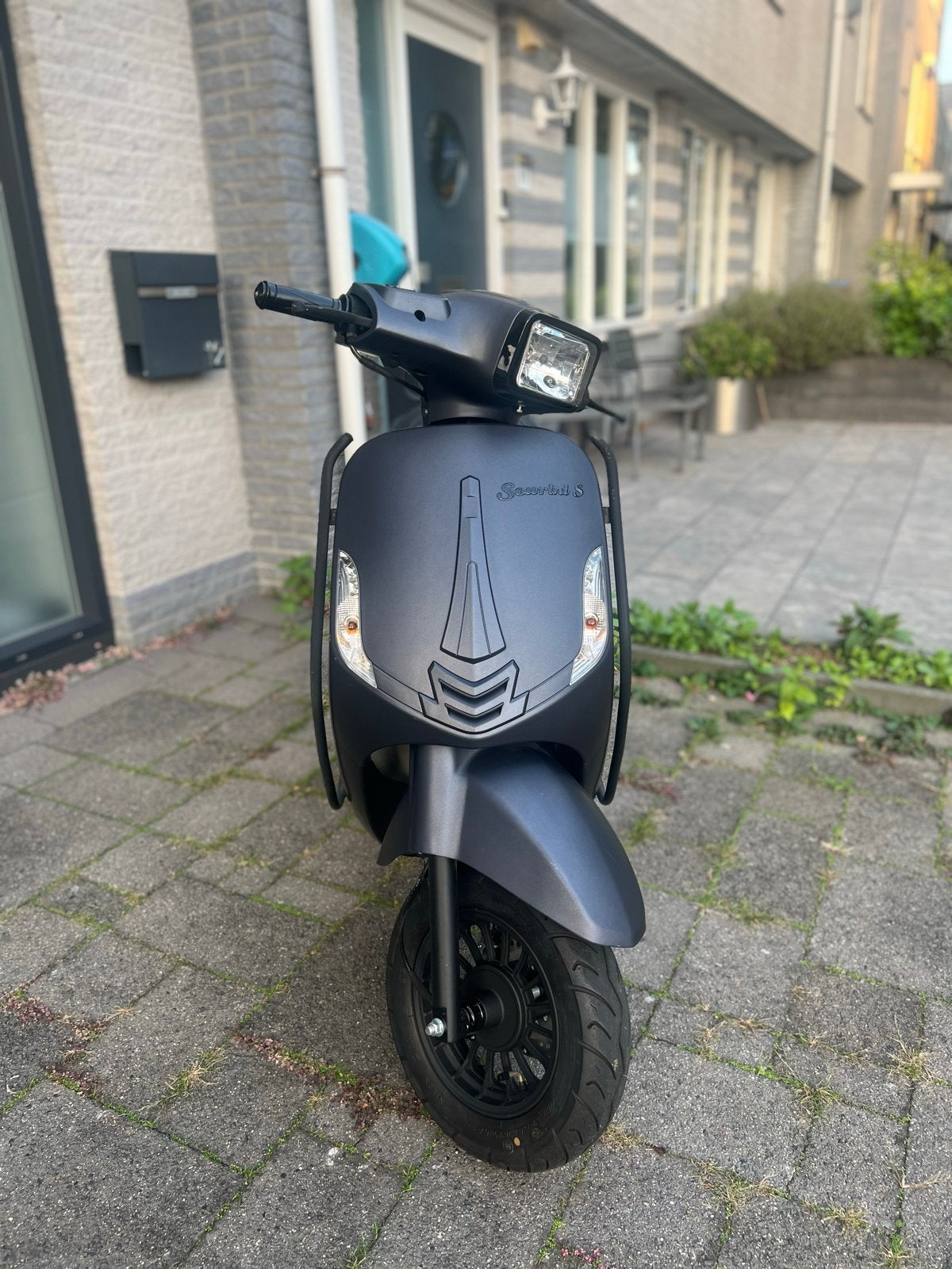 La Souris Sourini S 2021 Mat Donker Grijs 1.650KM, Ophalen, Gebruikt, Overige typen, Overige merken