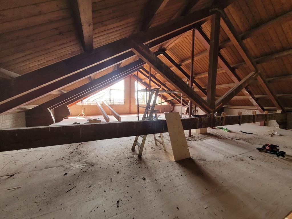 Partij oude kerk balken +/-16st tussen 3 en 3,6m lang, Doe-het-zelf en Verbouw, Hout en Planken, Ophalen, Gebruikt, Eiken, Balk