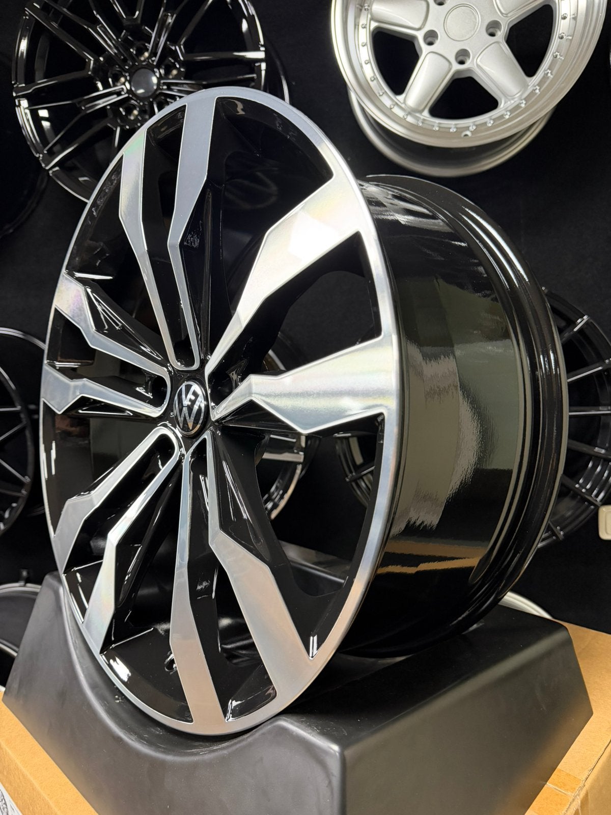 20 inch velgen voor Volkswagen SUZUKA R LINE 5x112 Tiguan T-, Auto-onderdelen, Velg(en), Nieuw, Ophalen of Verzenden, Personenwagen