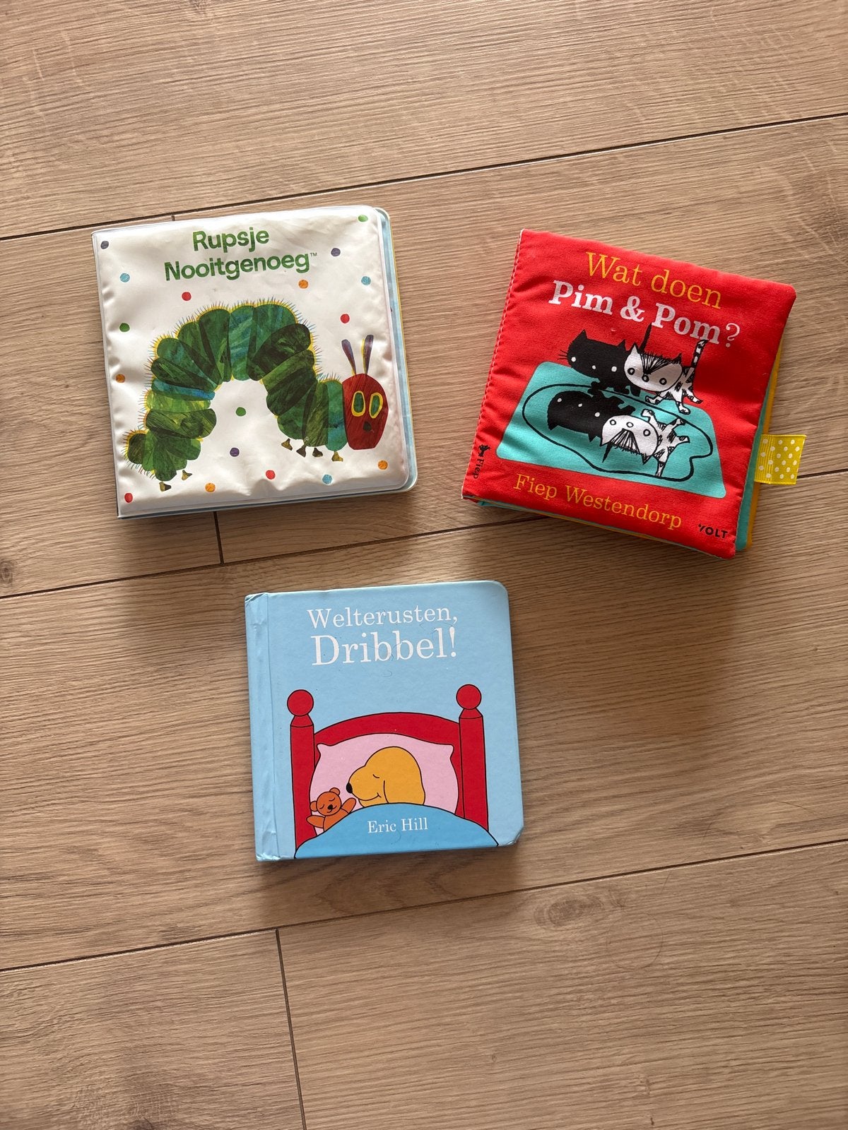 Babyboekjes: Rupsje Nooitgenoeg, Pim & Pom, Dribbel, Ophalen, Zo goed als nieuw, Uitklap-, Voel- of Ontdekboek, 0 tot 6 maanden