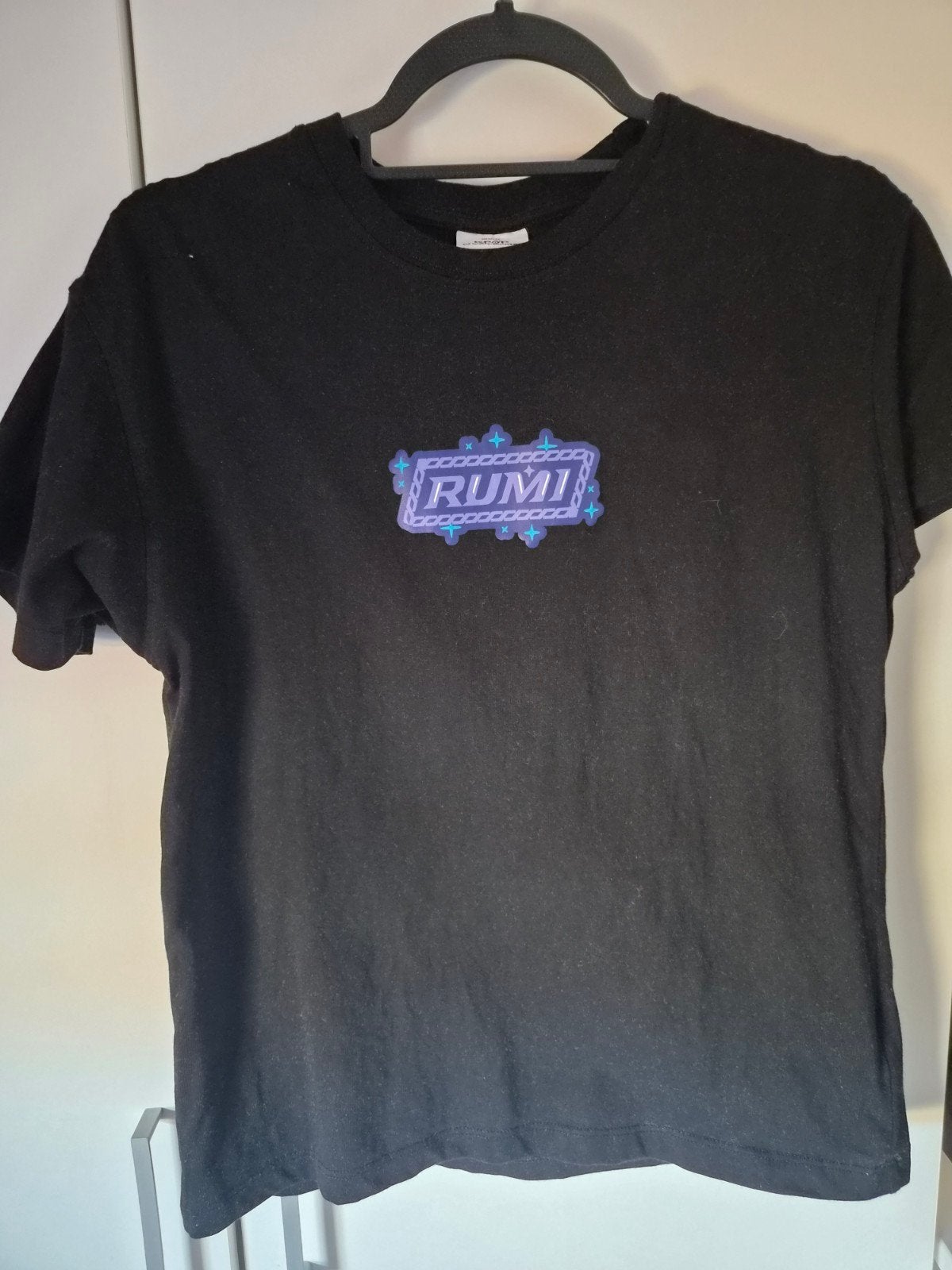 Bershka KPOP Demon Hunters Rumi T-shirt - Maat XS/XXS, Bershka, Ophalen of Verzenden
