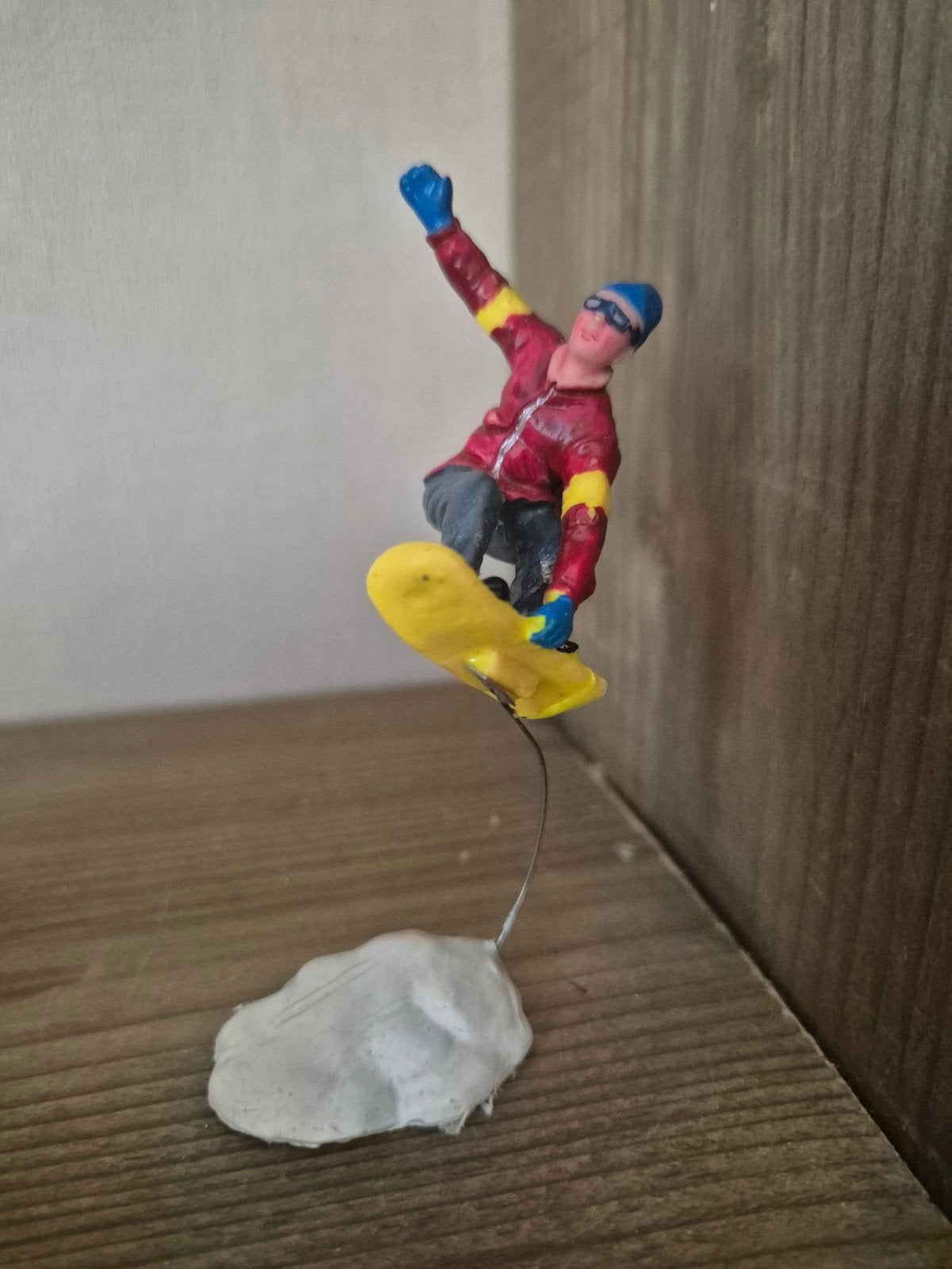 Lemax figuur 29 kerstdorp kersthuisjes, Ophalen of Verzenden, Zo goed als nieuw