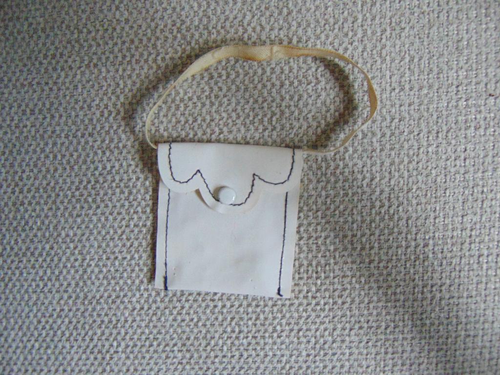Mooie Sindy accessoires Tasjes sjaaltjes rolschaatsen, Verzamelen, Poppen, Ophalen of Verzenden, Gebruikt, Accessoires