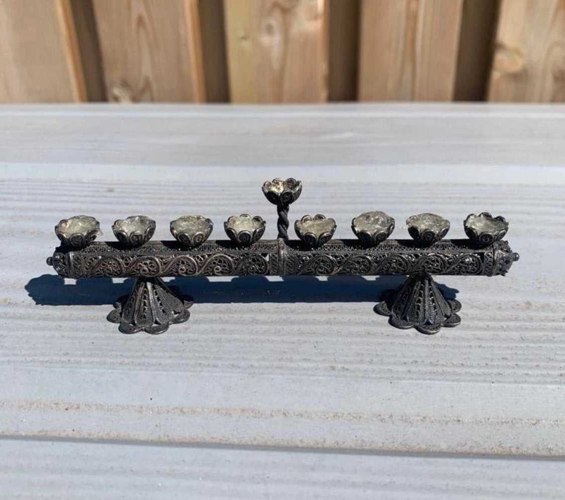 antieke zilveren menorah chanoekia, filigraanwerk kandelaar, Verzenden, Zilver