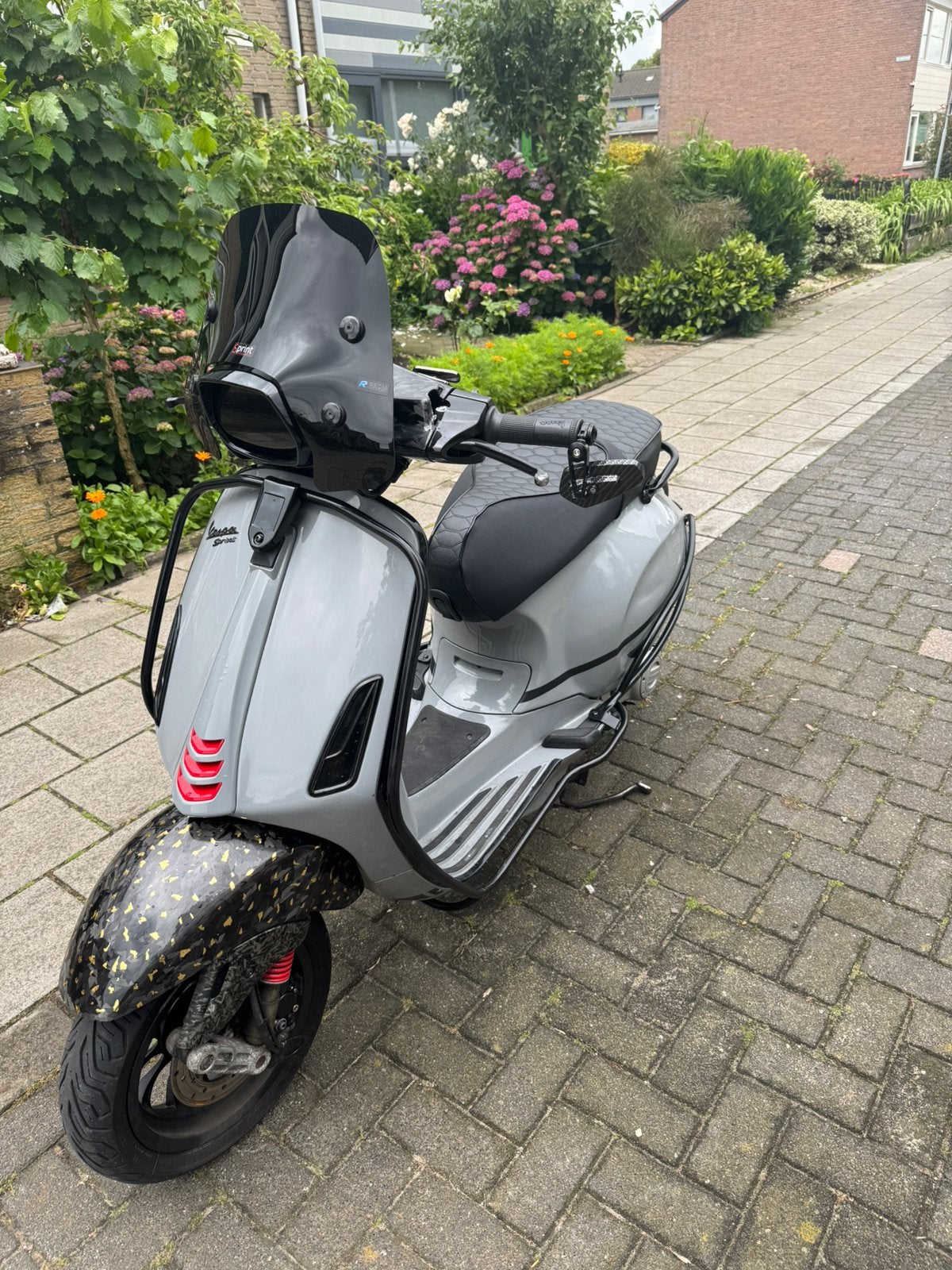 vespa sprint 80cc 2019 IGET, Fietsen en Brommers, Scooters | Vespa, Ophalen of Verzenden, Zo goed als nieuw, Benzine, Overige modellen