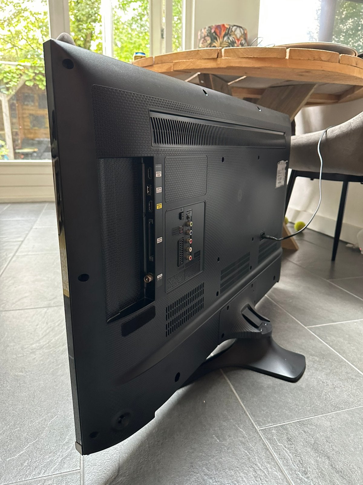 Foto 5 van Samsung UE40J5100AW – 40 inch Full HD TV