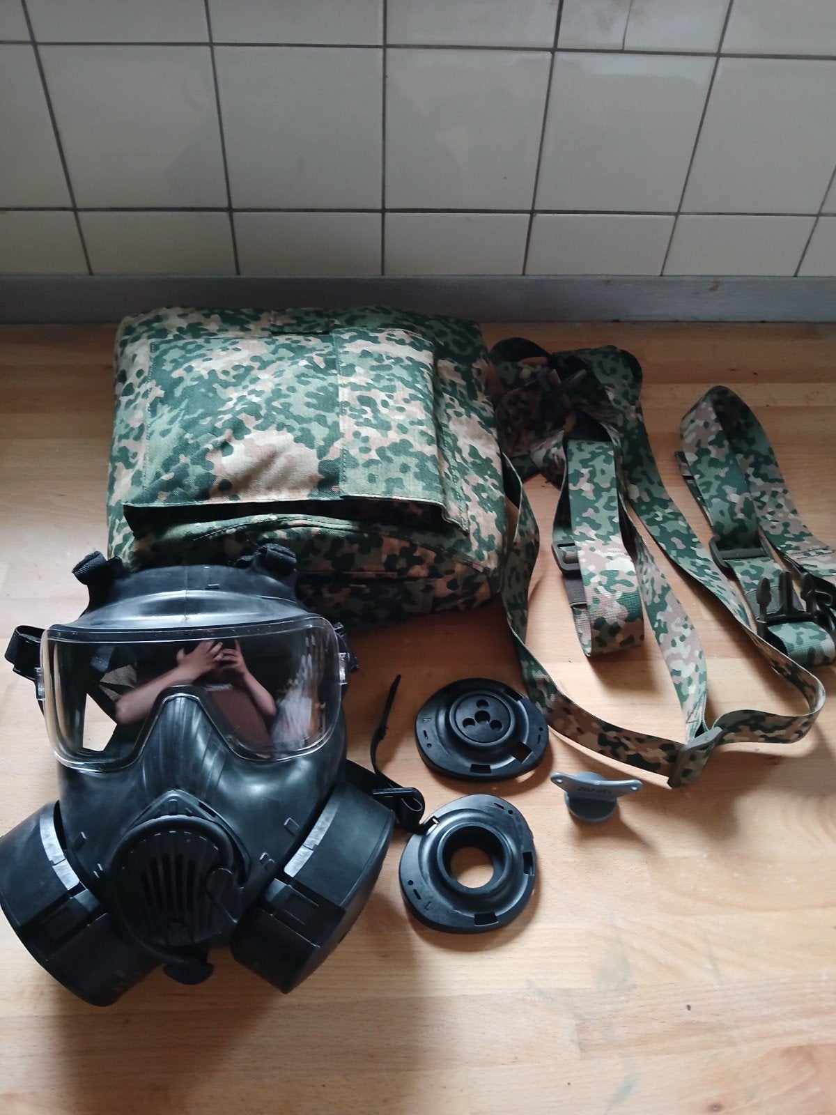 KL FM50 gasmasker sets., Verzenden, Landmacht, Nederland, Kleding of Schoenen
