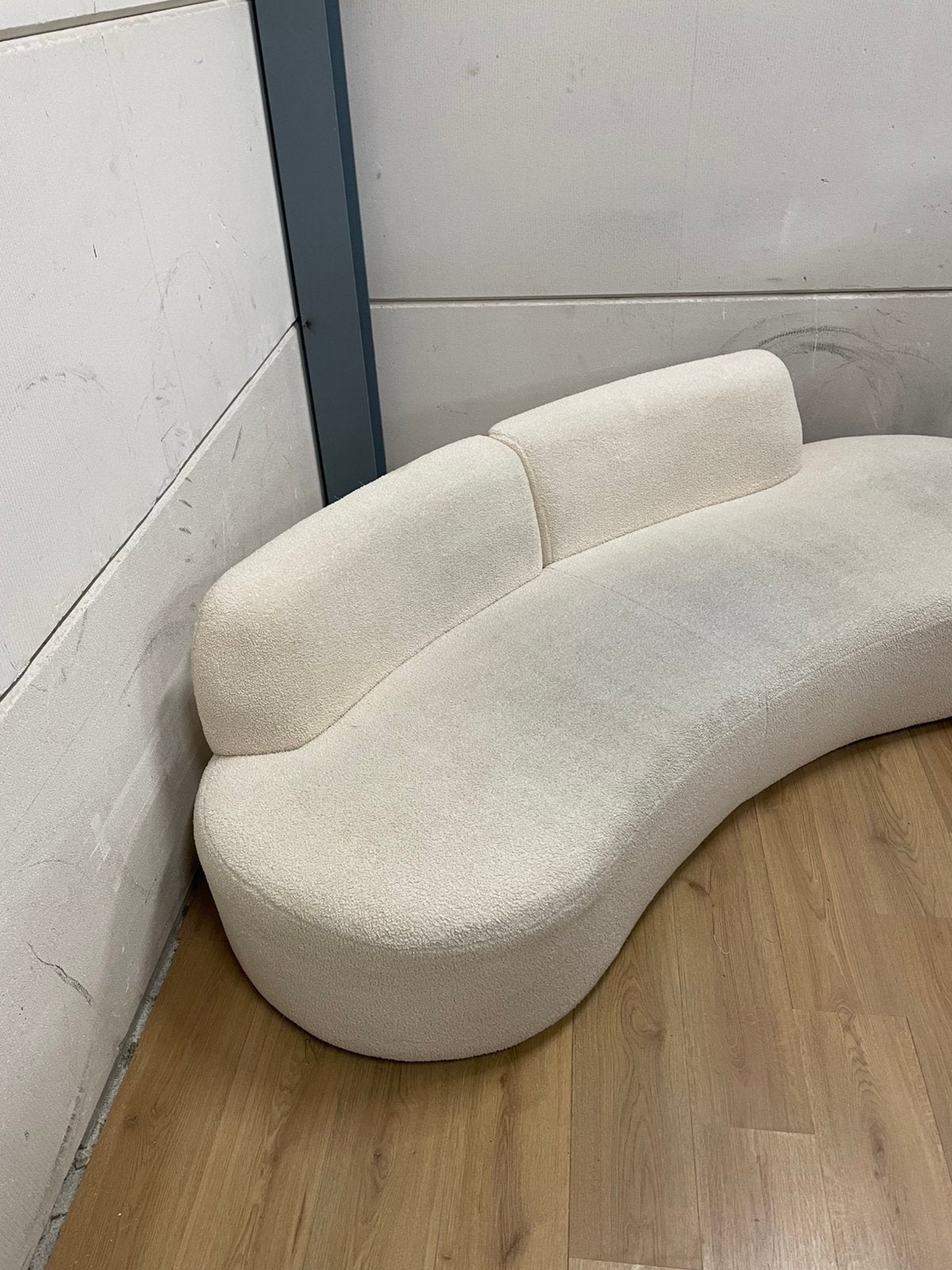 Mooie luxe beige creme gebogen teddy bank - GEREINIGD!!!, Ophalen, 100 tot 125 cm, Luxe, Tweepersoons