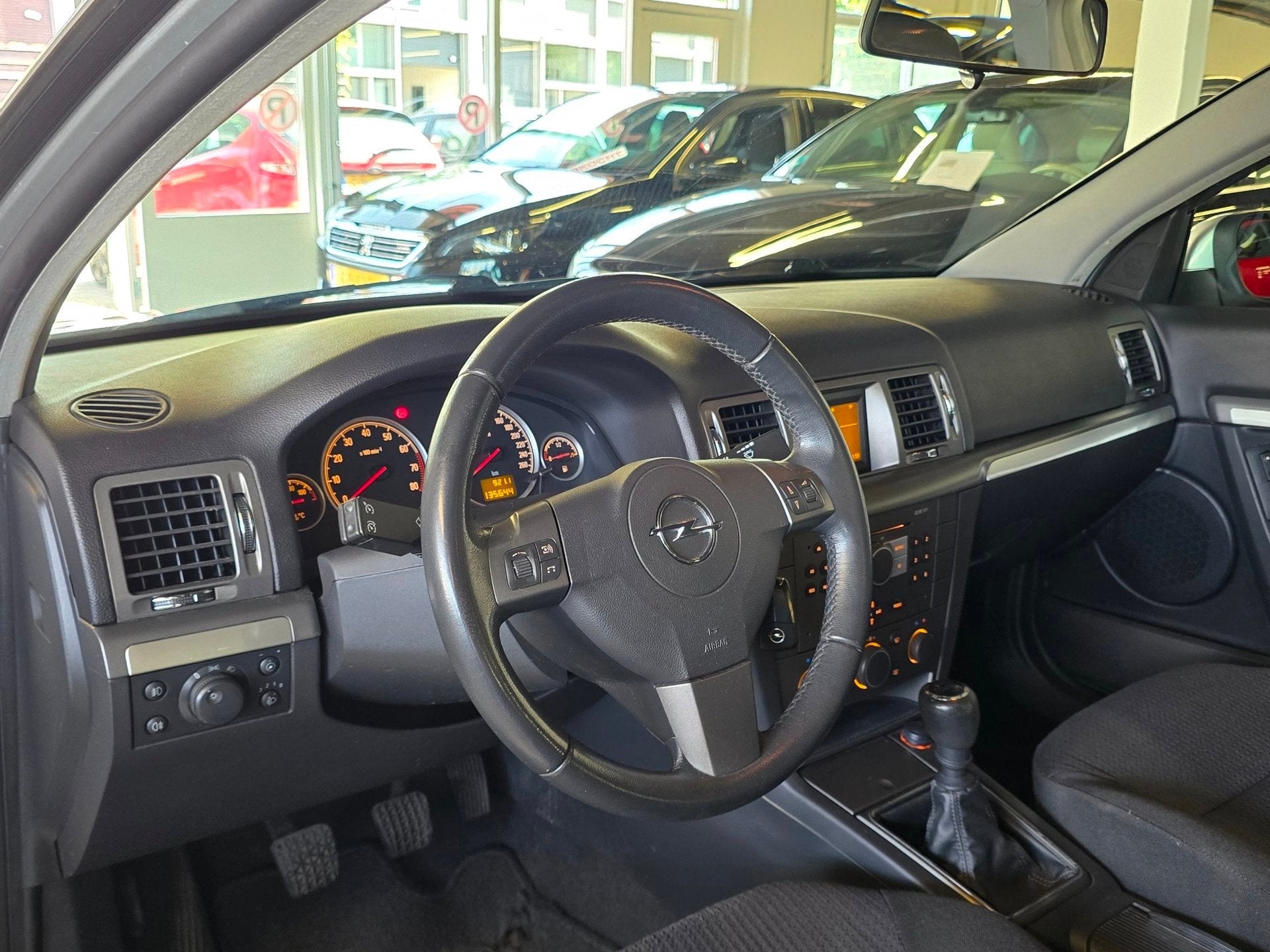 Opel Vectra 1.8-16V Temptation/AIRCO/CRUISE/N.A.P/, Auto's, Opel, Voorwielaandrijving, Stof, Gebruikt, 4 cilinders