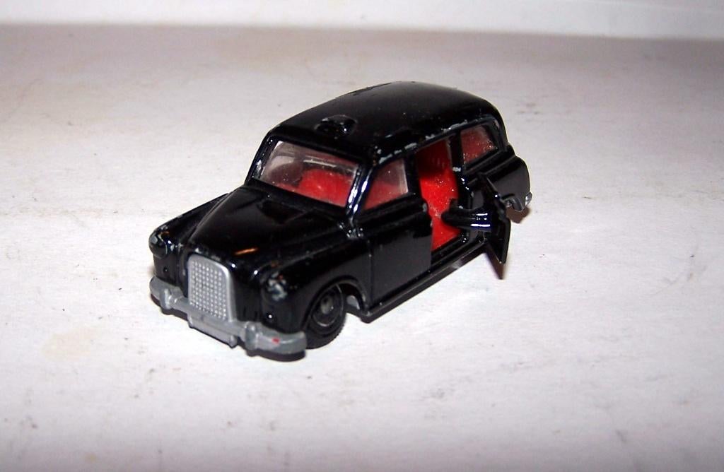 Vintage London taxi- Feva n61081 diecast zwart. 12cm. Nwst., Ophalen of Verzenden, Zo goed als nieuw, Auto, Overige merken