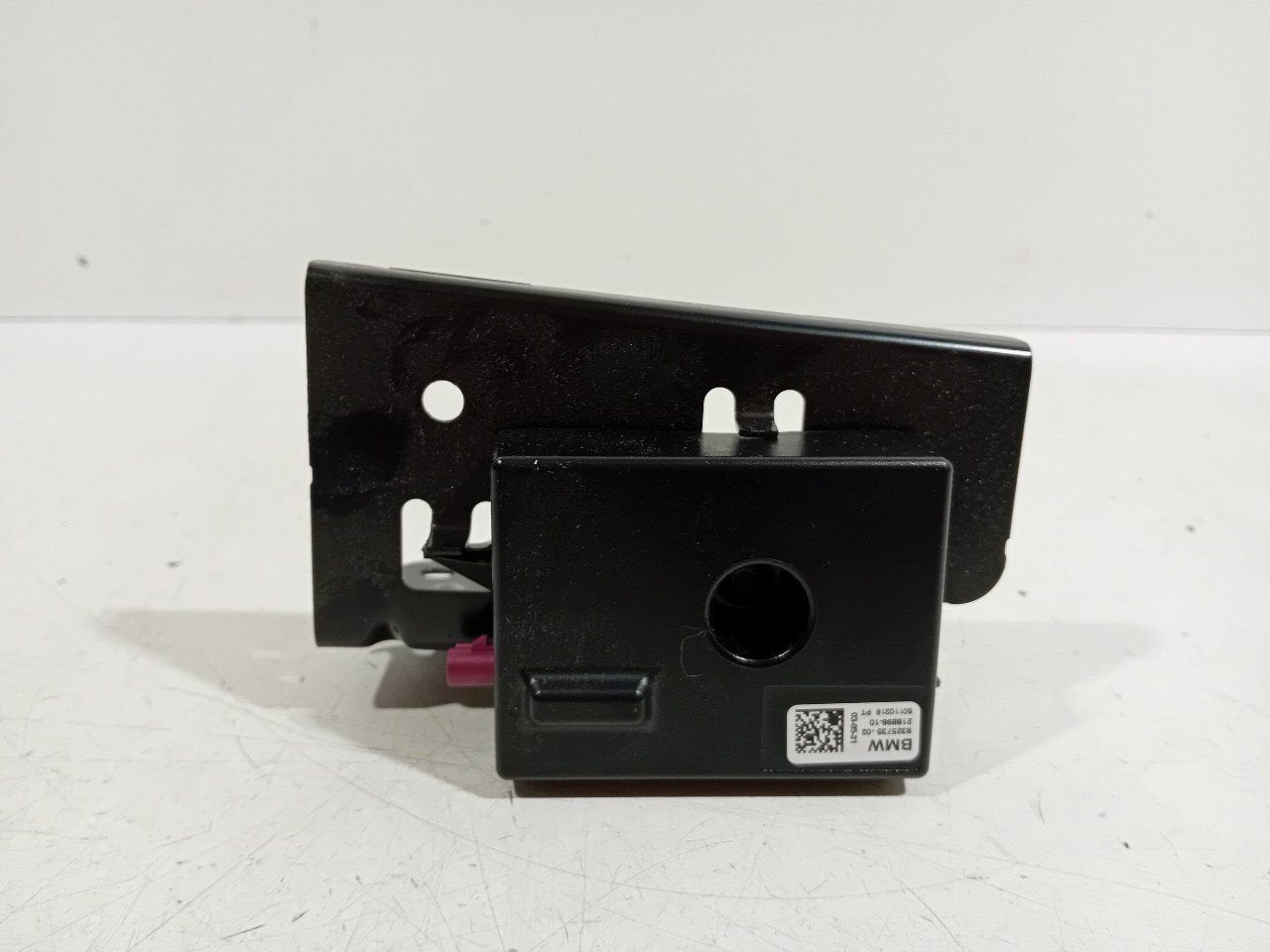 Antenne versterker Mini Countryman, Ophalen of Verzenden, Van der Ven Autorecycling B.V., Onderdelen@venauto.nl, Ettenseweg 76, 4706 PB Roosendaal, The Netherlands