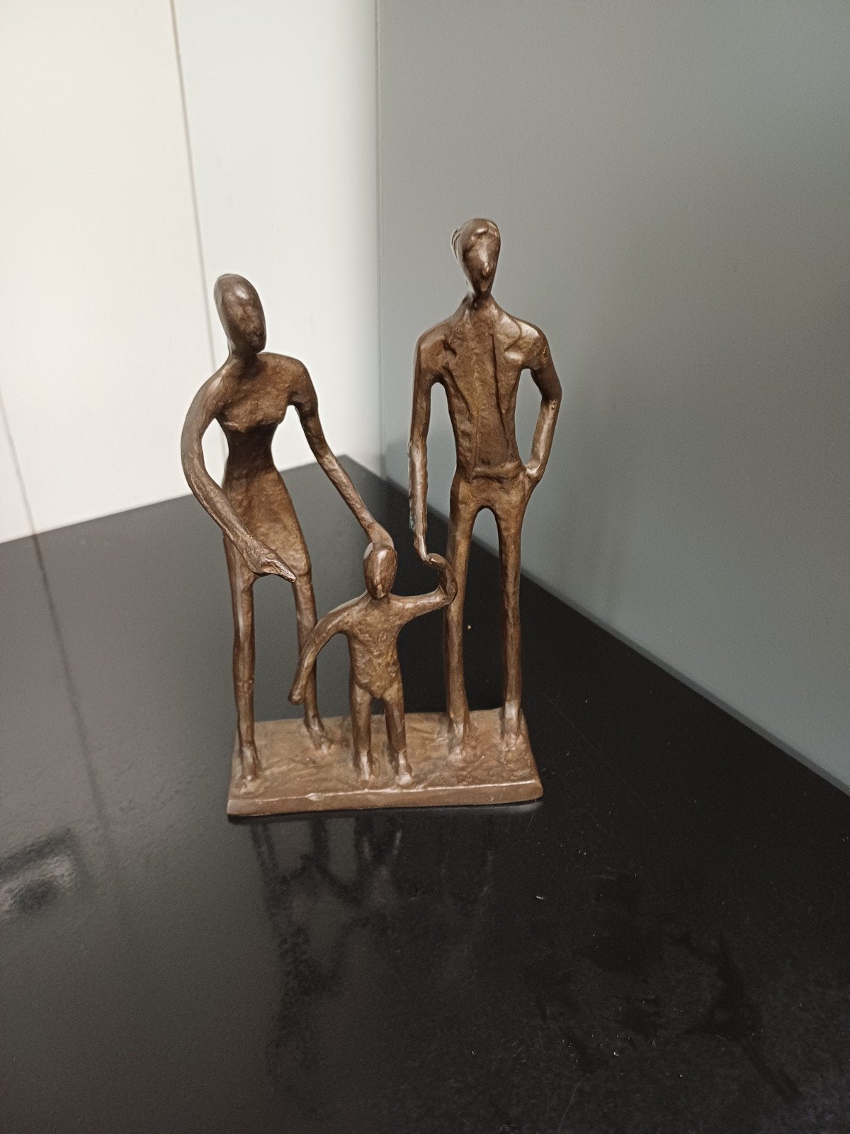 Bronzen Beeldje 'Family Time', Groep mensen, Ophalen of Verzenden, 20 - 50 cm, Beeld