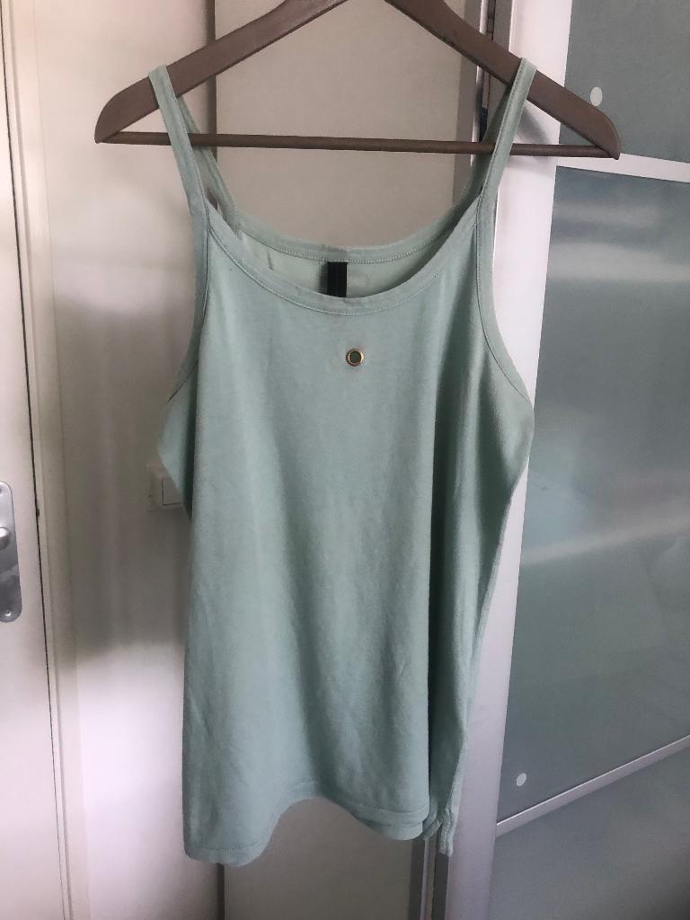 Top, Kleding | Dames, Tops, Maat 38/40 (M), 10days, Ophalen of Verzenden, Zonder mouw