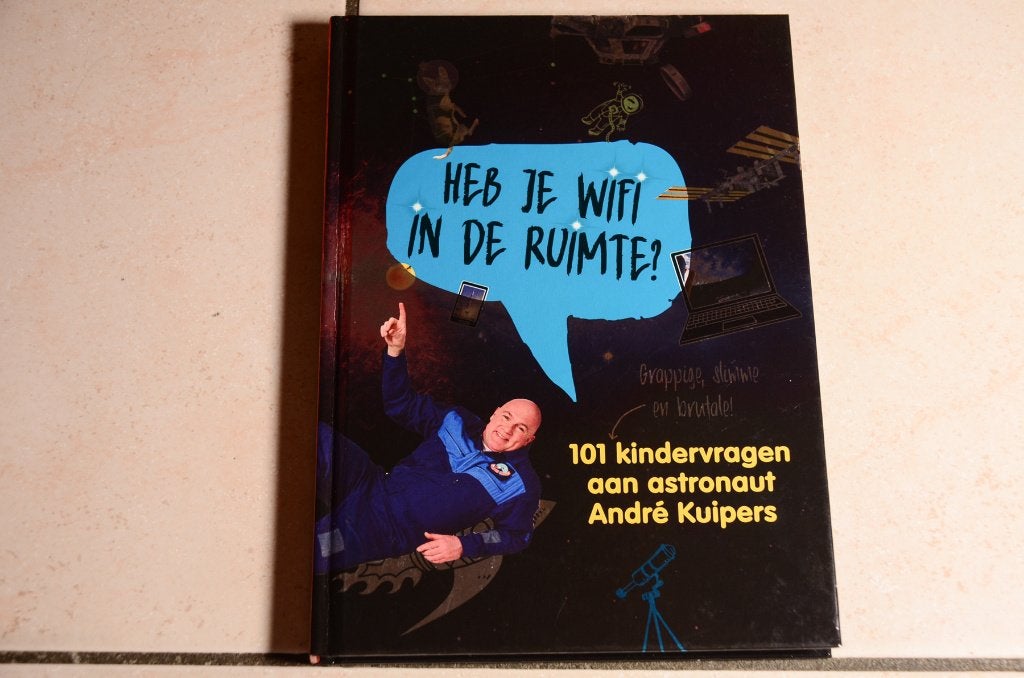 101 kindervragen aan astronaut André Kuipers, Ophalen of Verzenden, Zo goed als nieuw, Non-fictie