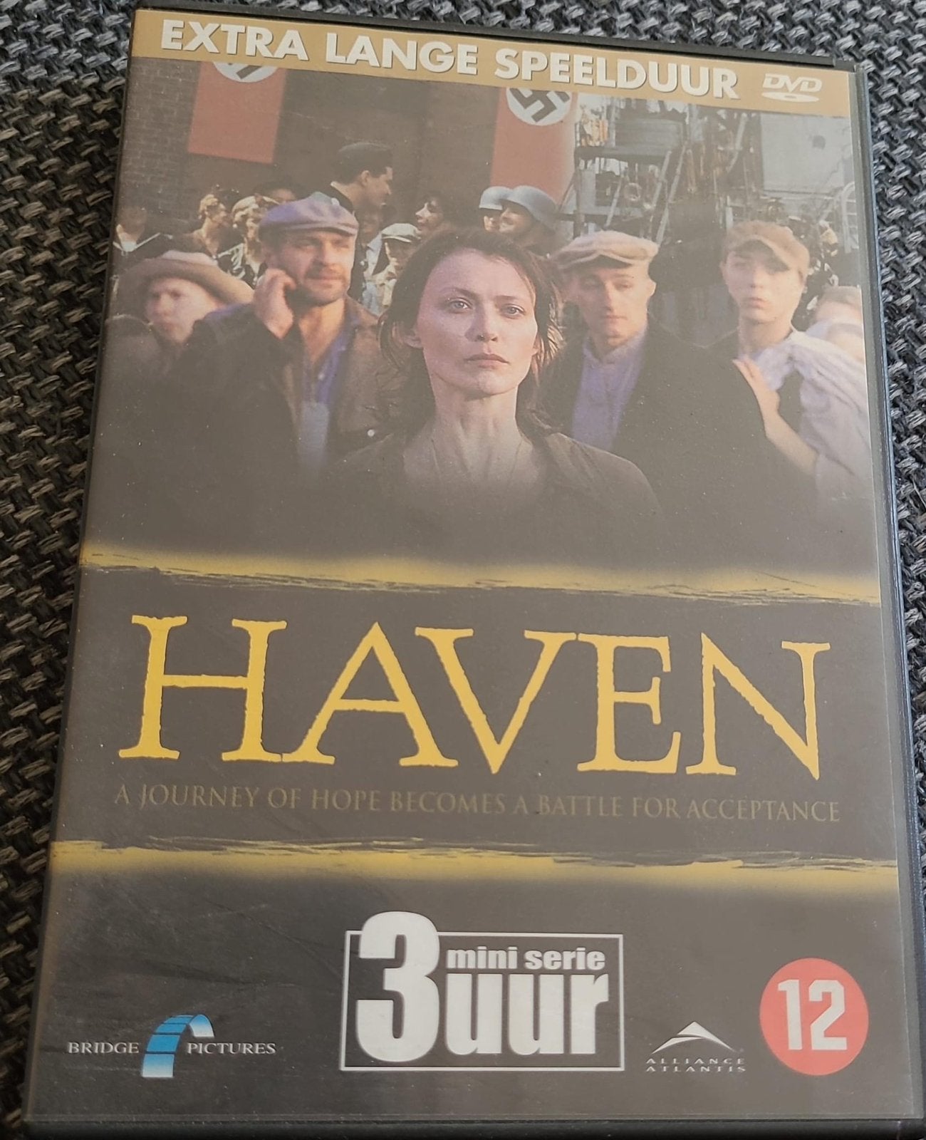 Haven 3 uur mini serie 12 jaar wwii, Ophalen of Verzenden, Gebruikt