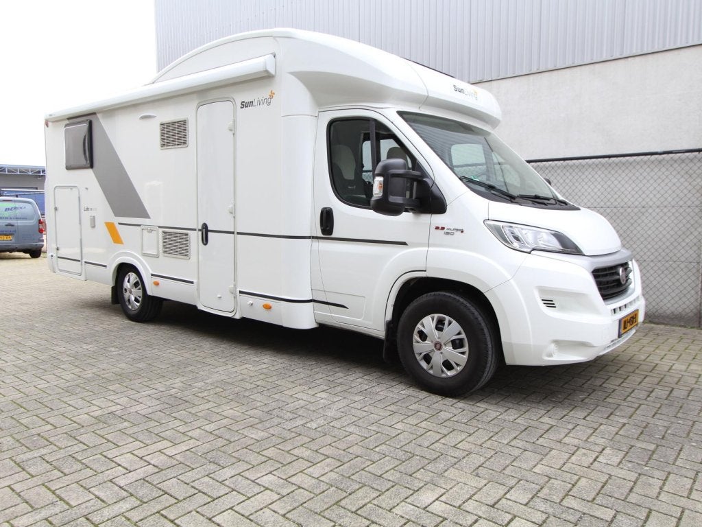 Caravans And Camping Sun