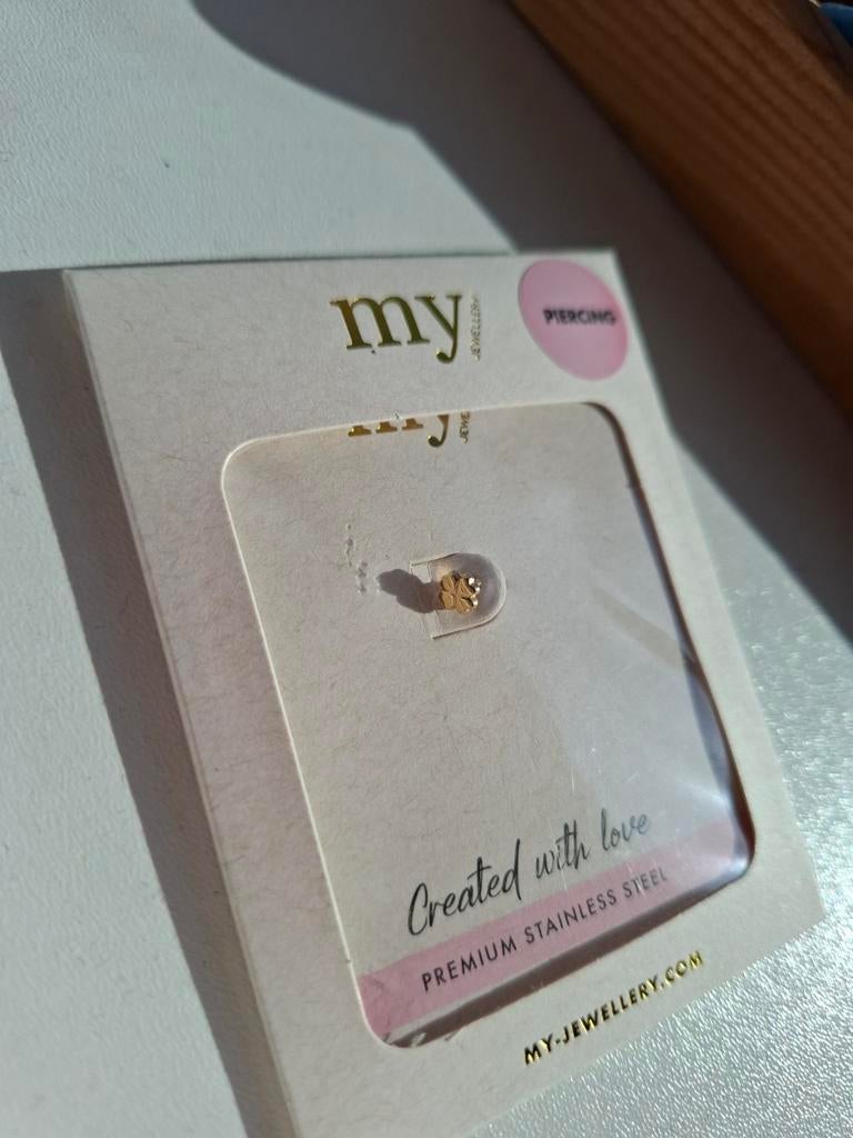 Klavertje 4 piercing, Ophalen of Verzenden, Nieuw, Staal