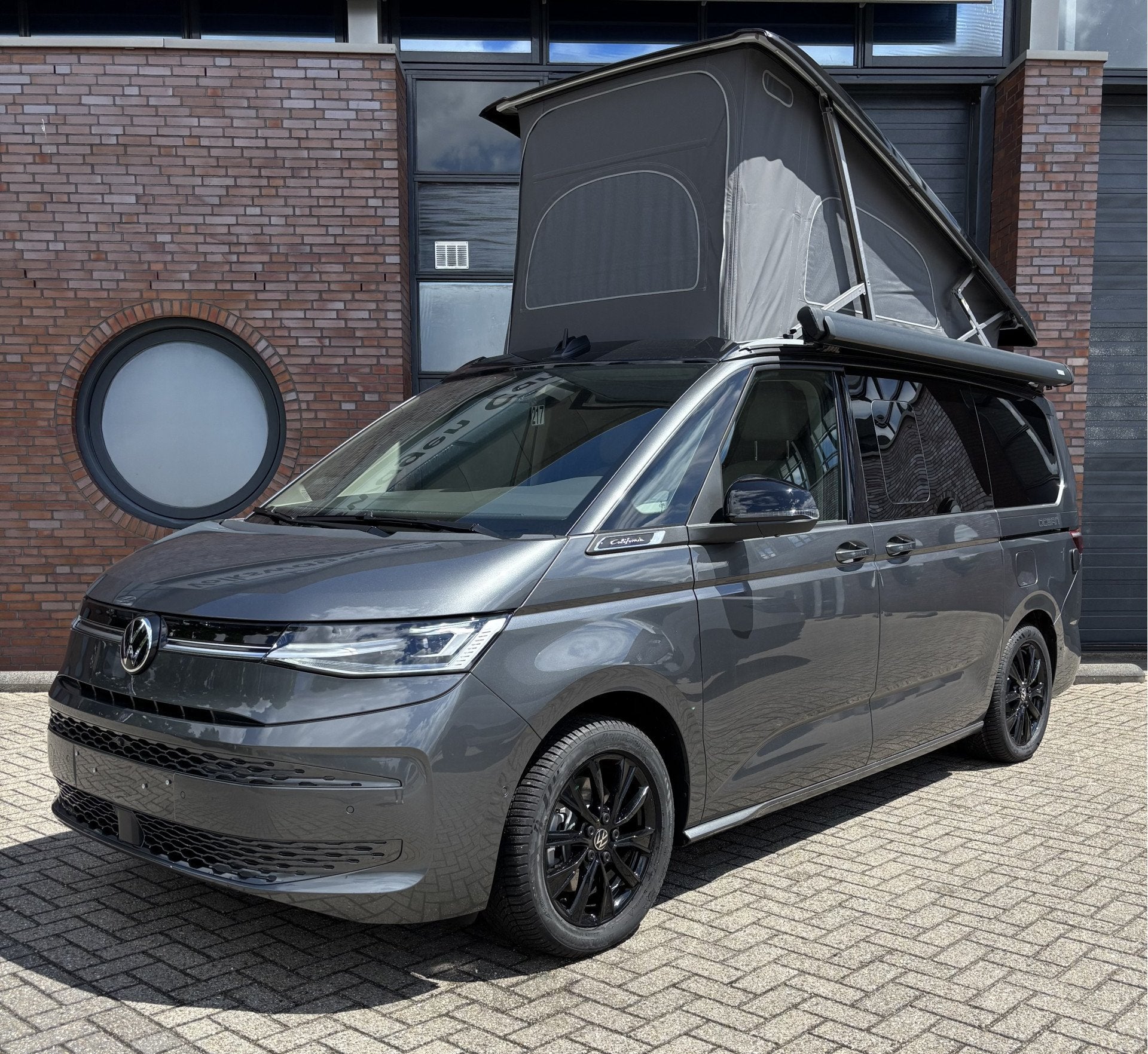 Volkswagen California Ocean 1.5 eHybrid 180 kW / 245 PK DSG, Caravans en Kamperen, Campers, Automaat, Volkswagen, Airconditioning