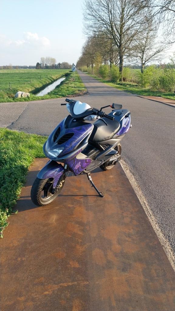 Waardepeiling aerox, Fietsen en Brommers, Scooters | Yamaha, Aerox, Tweetakt, Ophalen