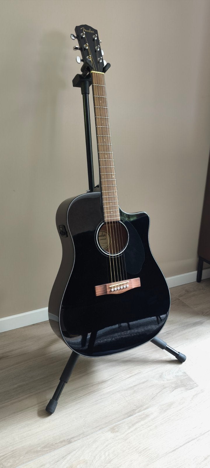 Fender CD-60SCE, zo goed als nieuw, 1,5 jaar oud., Muziek en Instrumenten, Ophalen, Zo goed als nieuw, Western- of Steelstringgitaar
