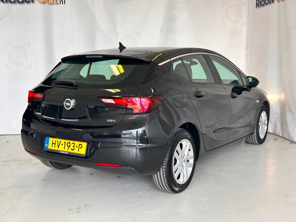 Opel Astra 1.6 CDTI Business+|1E EIG|NAP|CRUISE|PARK SENS|NA, Auto's, Opel, Gebruikt, Euro 6, 4 cilinders, Zwart