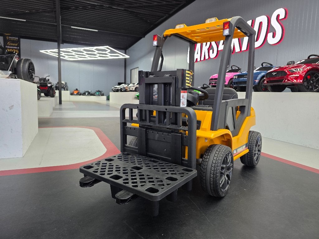 Kinder Heftruck - 12 volt - muziek - leren zit - met RC, Ophalen of Verzenden, Nieuw, Afstandsbediening