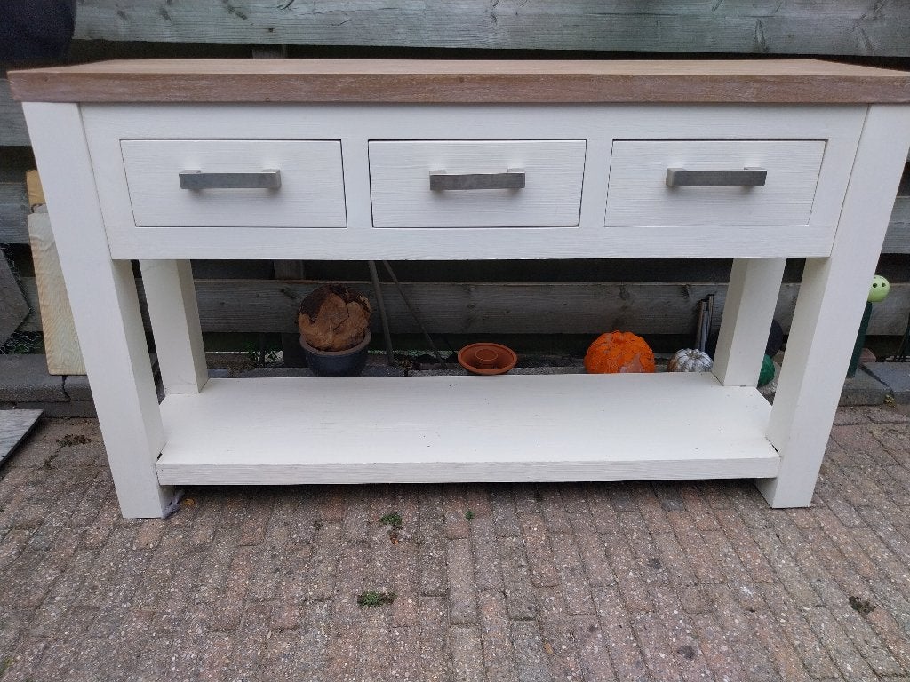 Solide sidetable, Huis en Inrichting, Ophalen, 100 tot 150 cm, Zo goed als nieuw, Tijdloos