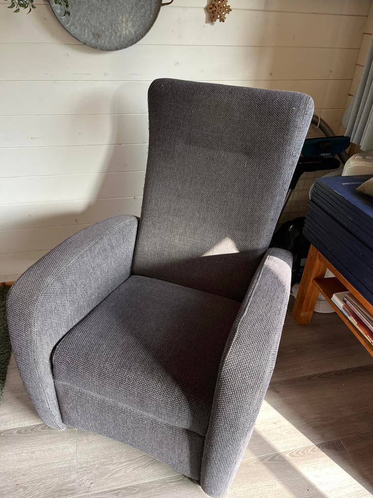 Comfortabele Relaxfauteuil Pronto - Grijs Stof, Huis en Inrichting, Fauteuils, Ophalen, Gebruikt, Stof, 75 tot 100 cm