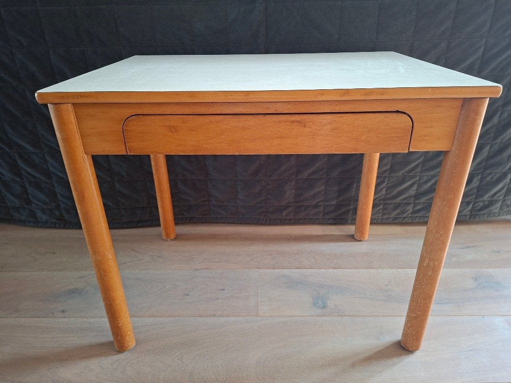 Formica kindertafel met lade, Kinderen en Baby's, Kinderkamer | Tafels en Stoelen, Ophalen, Gebruikt, Tafel(s)