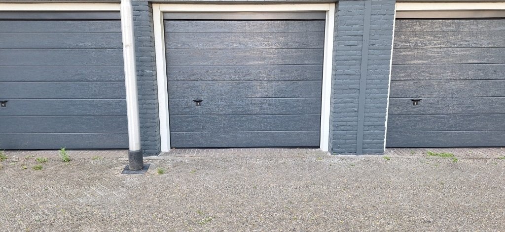 Garagebox te huur in Tilburg - Droog en direct beschikbaar