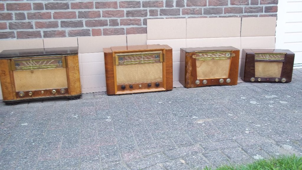 Oude Philips radioś, Ophalen